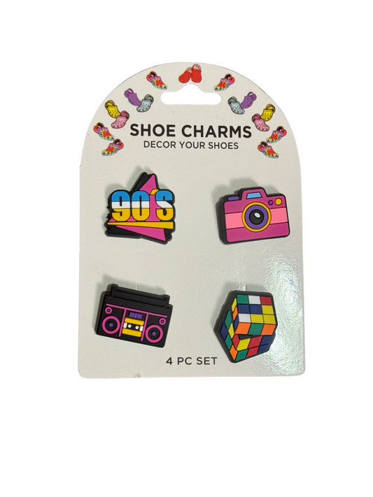 "Charms para Crocs: Personaliza Tu Estilo con Encanto en Cada Paso"