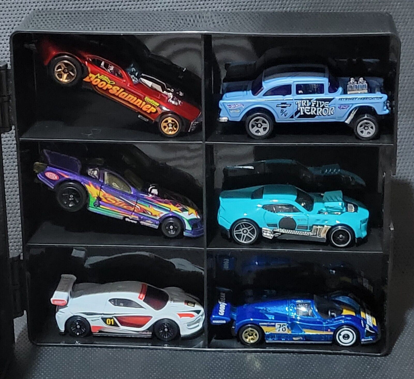 Caja de Almacenamiento Hot Wheels de 6 Espacios: Organiza tus Tesoros con Estilo